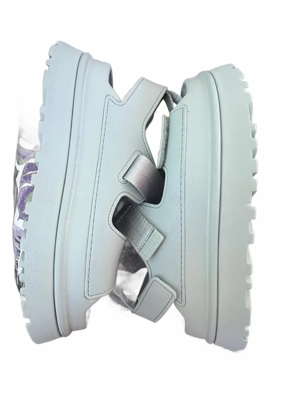NWOT UGG Womens GoldenGlow Platform Sandals in Ice Blue size 8